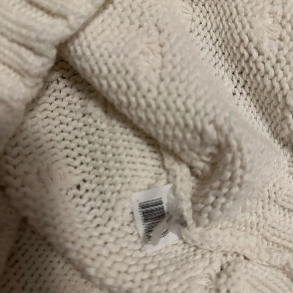 Vince Camulto Popcorn Stitch Dot Knit Sweater - Picture 6 of 6